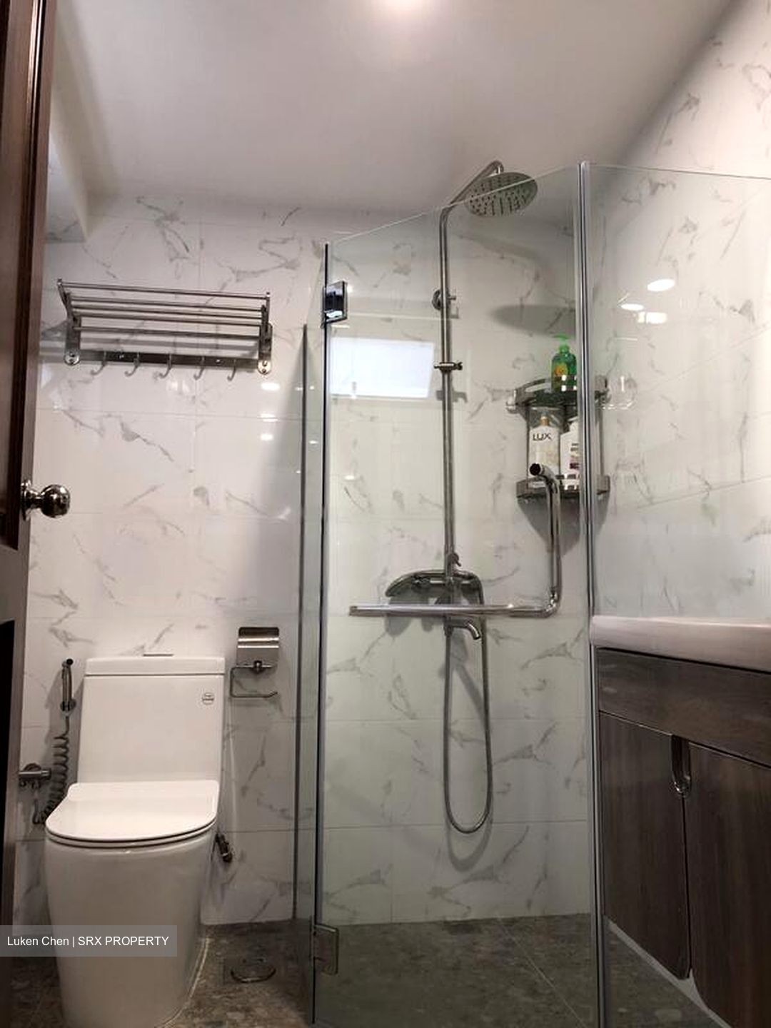 Charlton Park (D19), Terrace #589420581